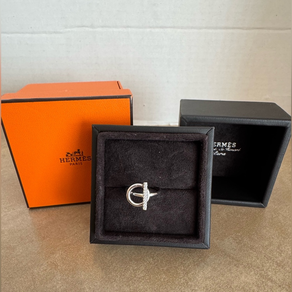 Hermes 18K Echappee Hermes Ring, Small Model